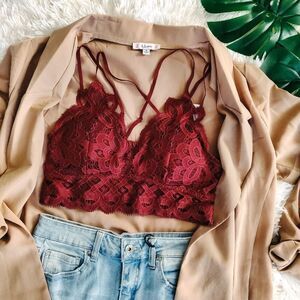 BURGUNDY CROCHET BRALETTE